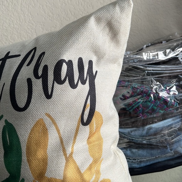 Louisiana “Let’s Get Cray” Decrorative Pillow - Picture 7 of 8